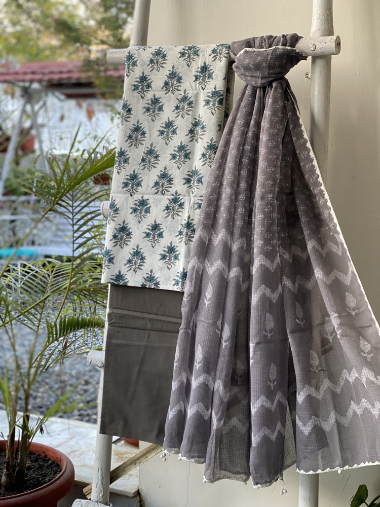 Image of OFF WHITE-GREY COTTON BLOCK PRINT KOTA DUPATTA SET
