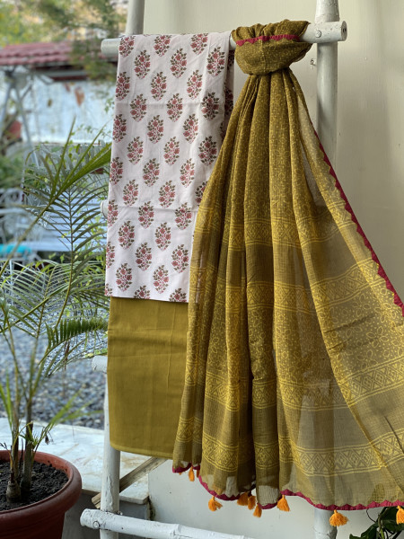 OFF WHITE-MEHNDI GREEN COTTON BLOCK PRINT KOTA DUPATTA SET