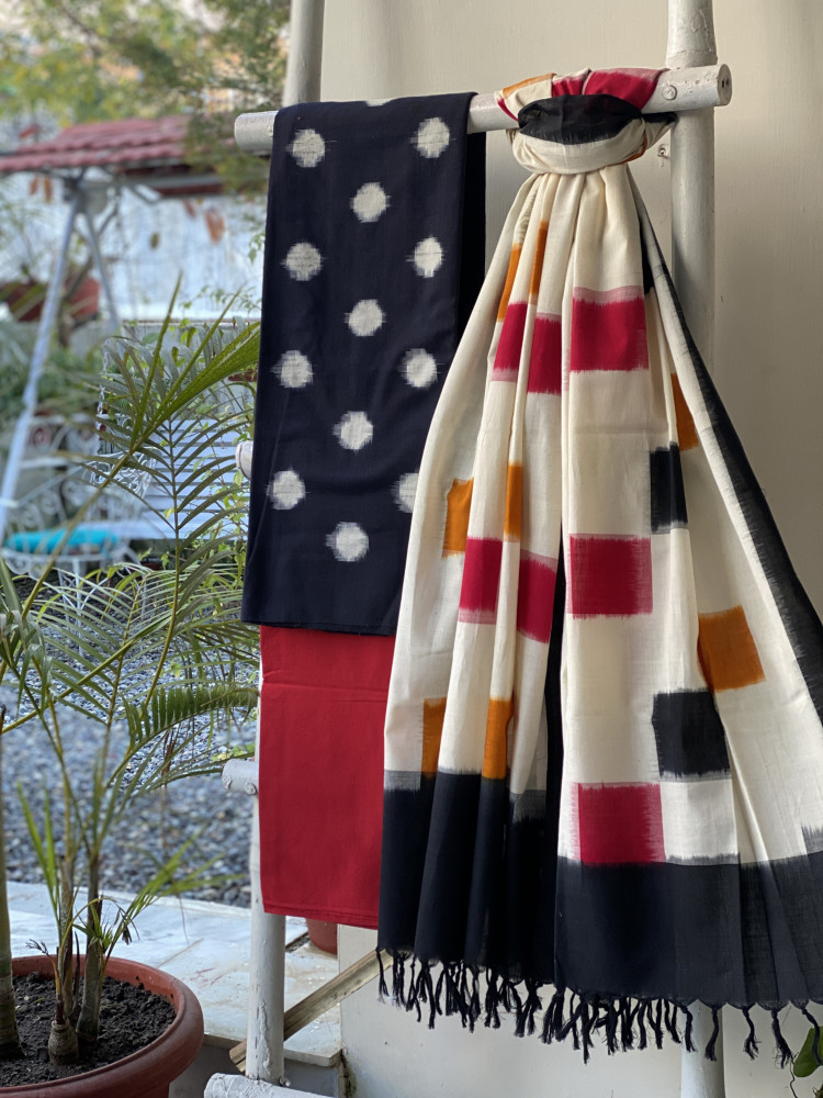 Image of BLACK &amp; OFF WHITE COTTON IKKAT DUPATTA SET
