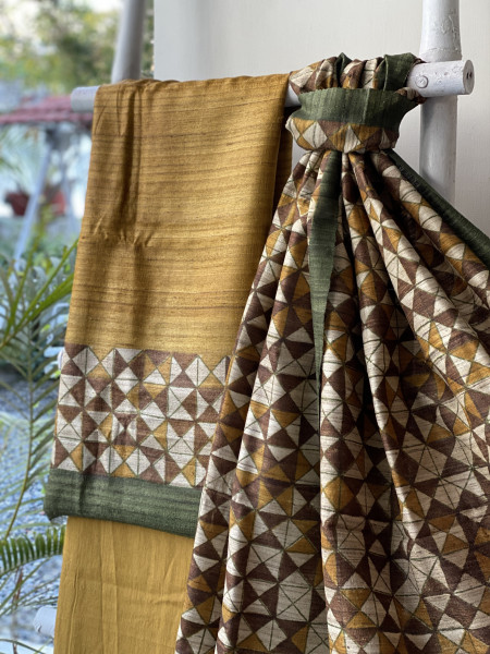 MUSTARD GICHA SILK PRINTED DUPATTA SET