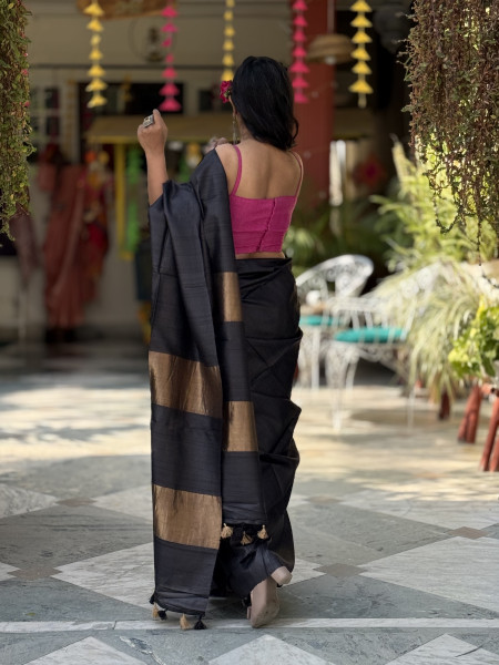 BLACK KOSA SILK WOVEN ZARI SARI