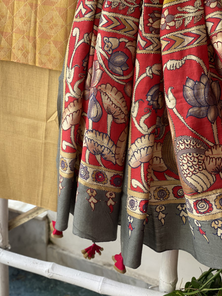 MUSTARD WOVEN SILK PRINTED EMBROIDFERED DUPATTA SET