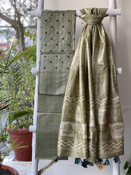 PISTA GREEN TUSSAR SILK BATIK DUPATTA SET