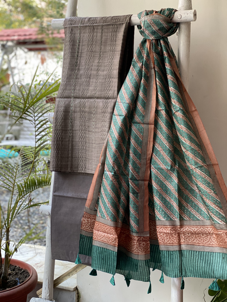 Image of BROWN-TEAL TUSSAR SILK PRINTED DUPATTA SET