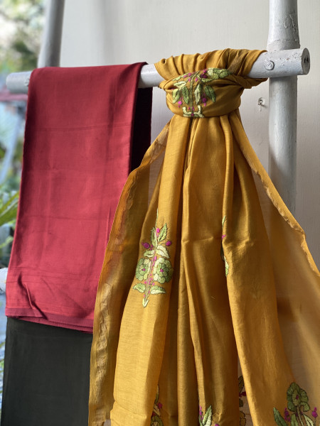 MAROON-MUSTARD CHANDERI SILK HAND EMBROIDERED DUPATTA SET
