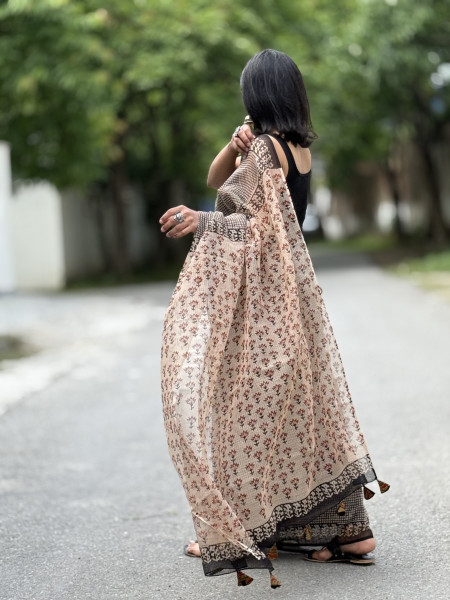 BEIGE-BLACK HAND BLOCK PRINT COTTON KOTA SARI