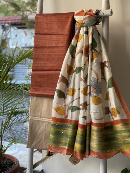 RUST-BEIGE TUSSAR SILK HAND PAINTED DUPATTA SET