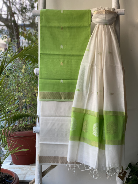 PARROT-GREEN & OFF WHITE MAHESHWARI SILK & COTTON ZARI BORDER WOVEN DUPATTA SET