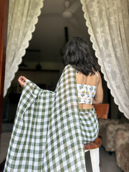BOTTLE GREEN GINGHAM CHECKS  MULMUL COTTON SARI