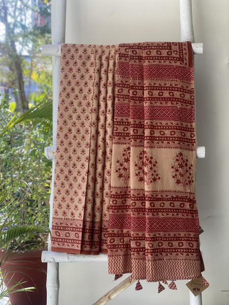 BEIGE-RED HAND BLOCK PRINT COTTON MULL SARI