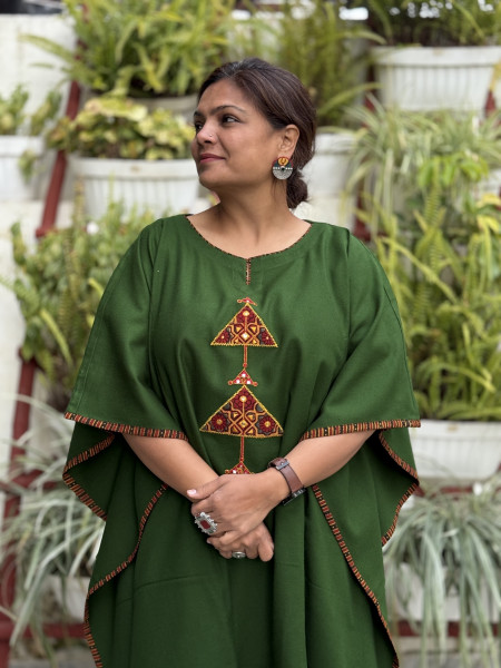 GREEN WOOLLEN EMBROIDERED KAFTAN