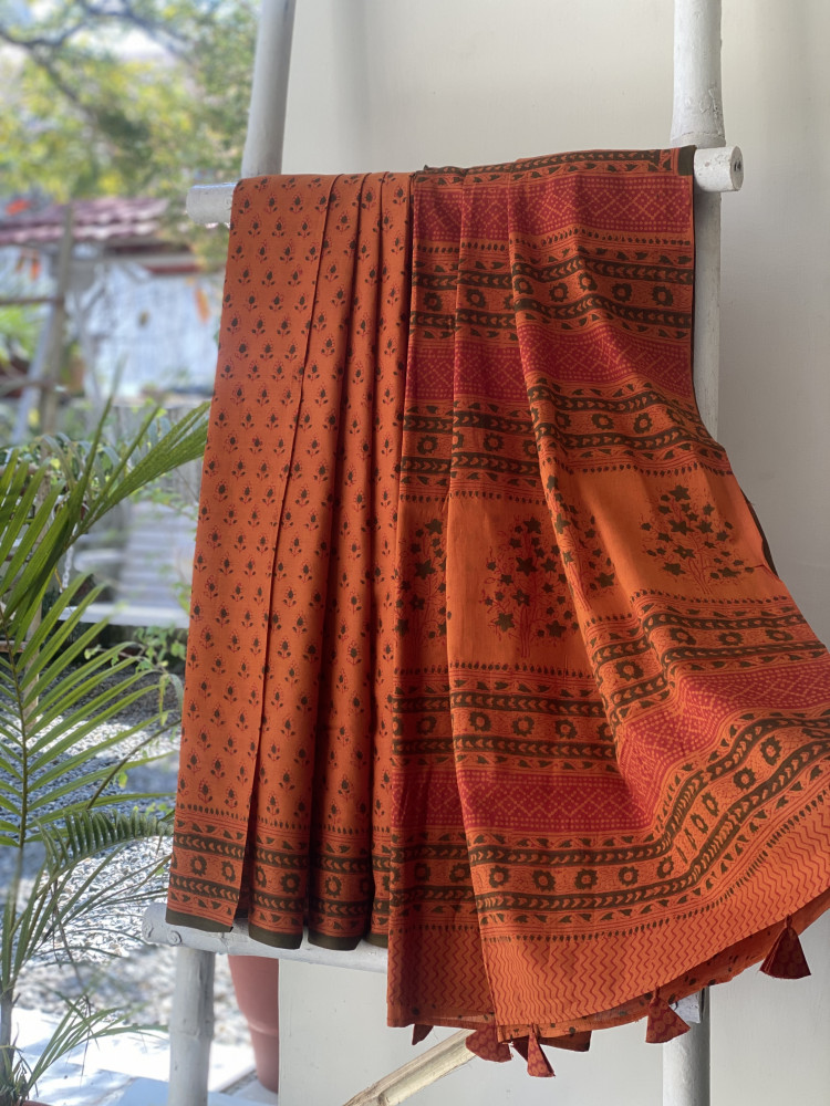 Image of RUST-GREEN HAND BLOCK PRINT COTTON MULL SARI