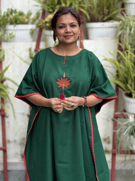 GREEN WOOLLEN EMBROIDERED KAFTAN