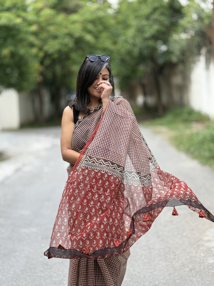 Image of BEIGE-MAROON HAND BLOCK PRINT COTTON KOTA SARI