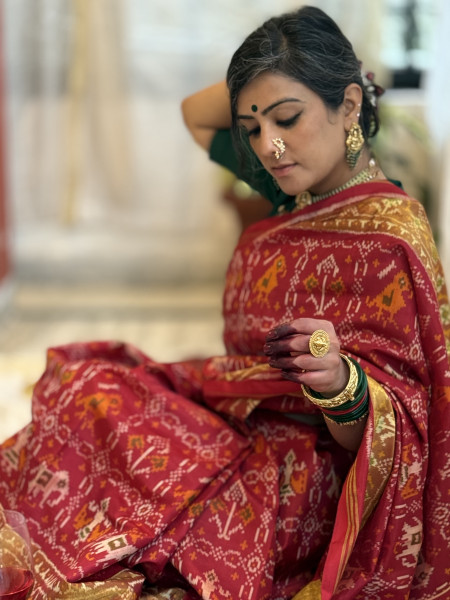 RED SINGLE IKKAT PATOLA  HAND WOVEN SILK SARI