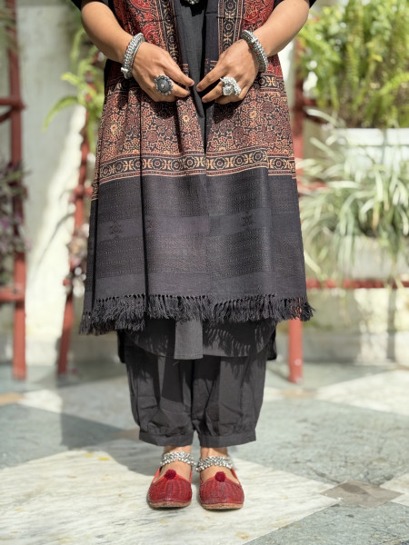 BLACK-MAROON PURE WOOL ajrakh hand dyed shaWL