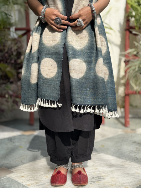 BEIGE & GREY CLAMP DYE SILK & WOOL STOLE