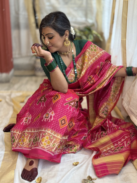 PINK SINGLE IKKAT PATOLA  HAND WOVEN SILK SARI
