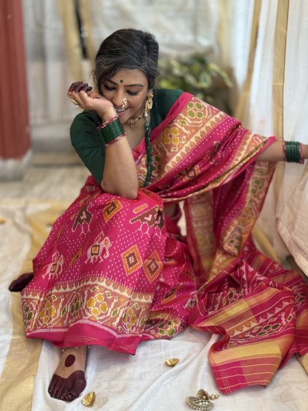 PINK SINGLE IKKAT PATOLA  HAND WOVEN SILK SARI