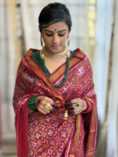 RED SINGLE IKKAT PATOLA  HAND WOVEN SILK SARI