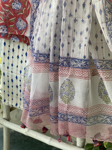 RED-OFF WHITE HAND BLOCK PRINT KOTA DUPATTA SET