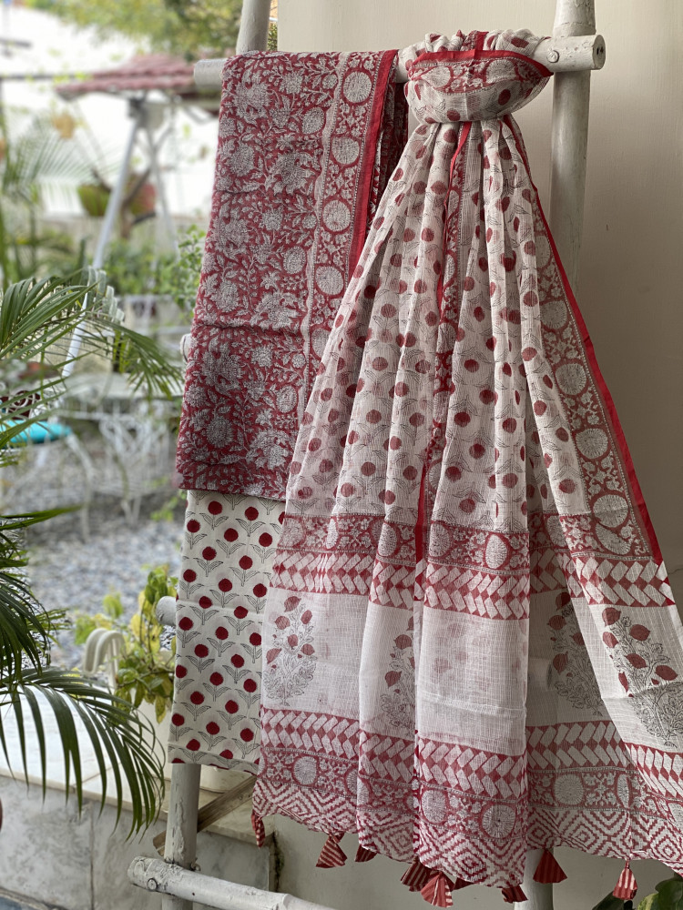 Image of RED-OFF WHITE HAND BLOCK PRINT KOTA DUPATTA SET