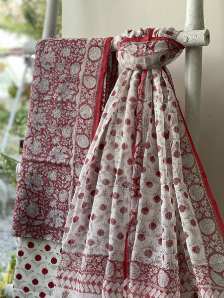RED-OFF WHITE HAND BLOCK PRINT KOTA DUPATTA SET