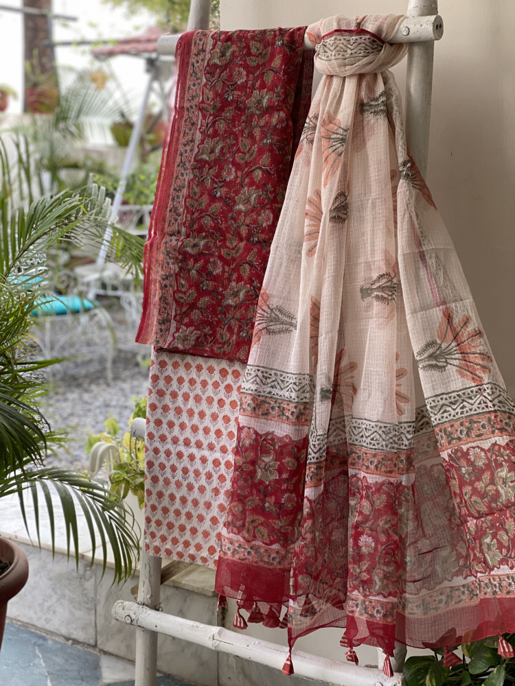 Image of RED-OFF WHITE HAND BLOCK PRINT KOTA DUPATTA SET