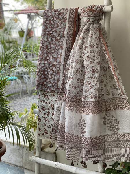 BROWN-OFF WHITE HAND BLOCK PRINT KOTA DUPATTA SET