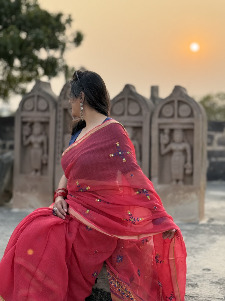 Image of RED KOTA COTTON HAND EMBROIDERED SARI