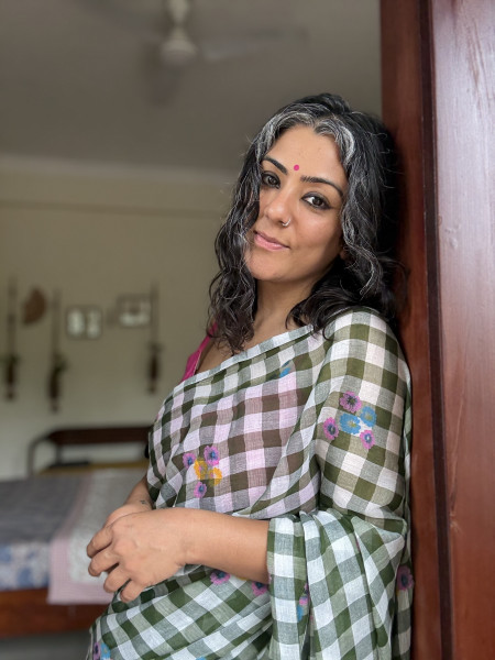 BOTTLE GREEN GINGHAM CHECKS WITH HAND PAINTING MULMUL COTTON SARI