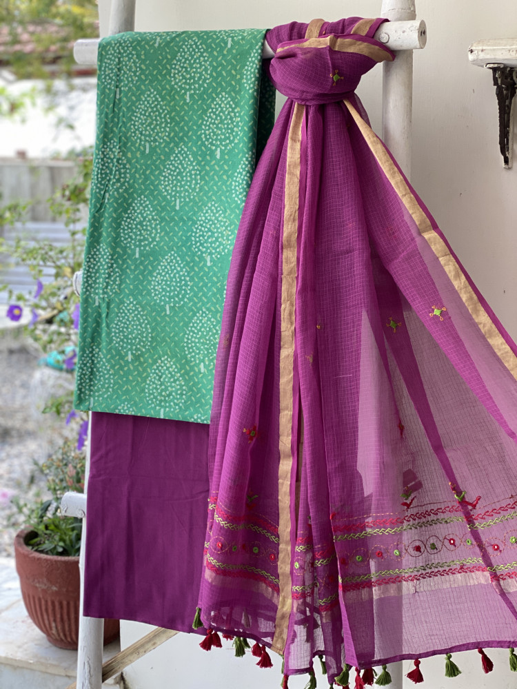 Image of GREEN &amp; WINE PHULWARI HAND EMBROIDERED KOTA DUPATTA SET