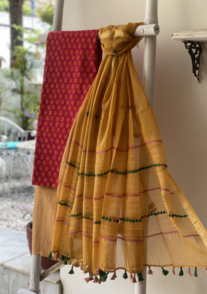 Image of MAGENTA &amp; MUSTARD PHULWARI HAND EMBROIDERED KOTA DUPATTA SET