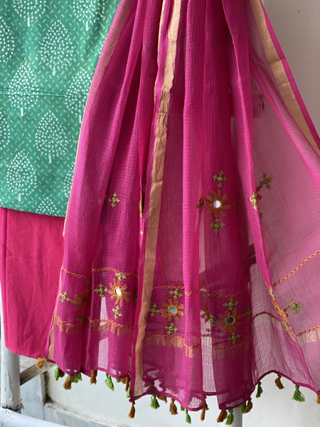 GREEN & PINK PHULWARI HAND EMBROIDERED KOTA DUPATTA SET