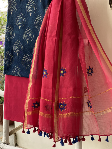 INDIGO & ROSE PHULWARI HAND EMBROIDERED KOTA DUPATTA SET
