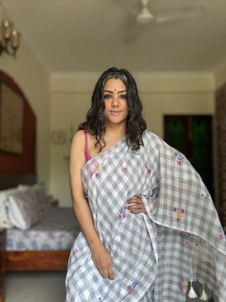 GREY GINGHAM CHECKS WITH HAND PAINTING MULMUL COTTON SARI