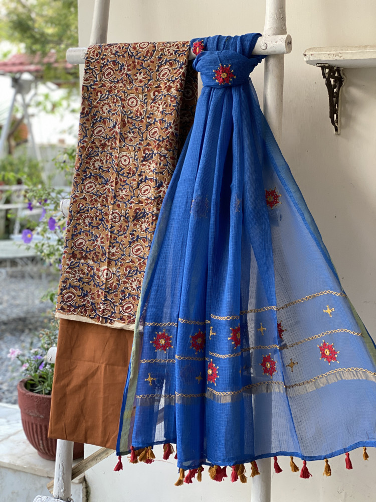 Image of FAWN &amp; BLUE PHULWARI HAND EMBROIDERED KOTA DUPATTA SET