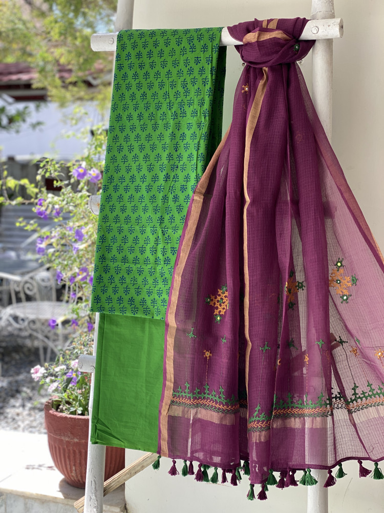 Image of GREEN &amp; WINE PHULWARI HAND EMBROIDERED KOTA DUPATTA SET
