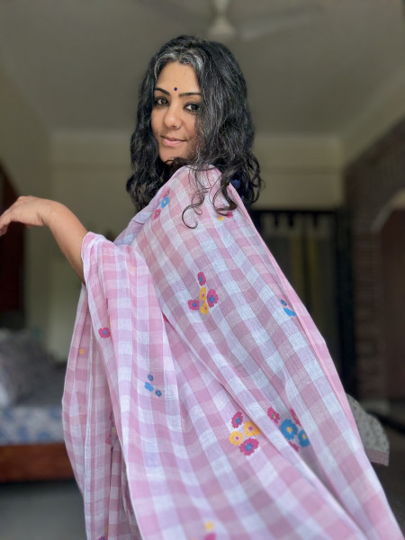 POWDER PINK GINGHAM CHECKS WITH HAND PAINTING MULMUL COTTON SARI