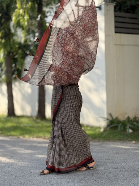 BEIGE-MAROON HAND BLOCK PRINT COTTON KOTA SARI