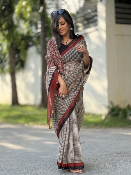 BEIGE-MAROON HAND BLOCK PRINT COTTON KOTA SARI