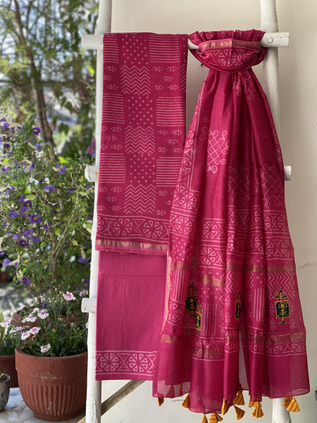 MAGENTA CHANDERI COTTON BLOCK PRINT EMBROIDERED DUPATTA SET