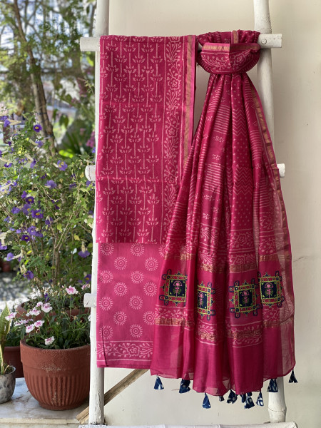 MAGENTA CHANDERI COTTON BLOCK PRINT EMBROIDERED DUPATTA SET