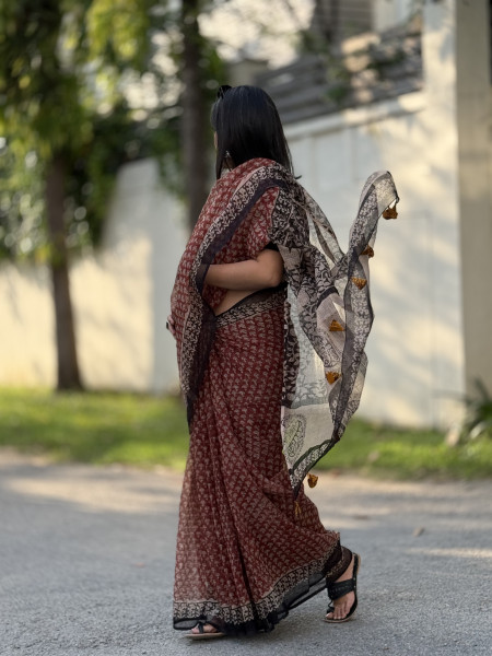MAROON-BLACK HAND BLOCK PRINT COTTON KOTA SARI
