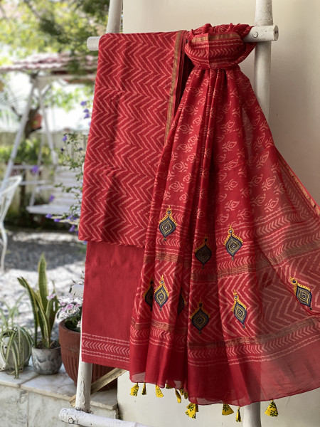 RED CHANDERI COTTON BLOCK PRINT EMBROIDERED DUPATTA SET