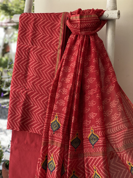 RED CHANDERI COTTON BLOCK PRINT EMBROIDERED DUPATTA SET