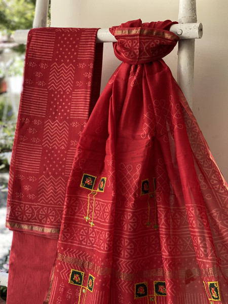 RED CHANDERI COTTON BLOCK PRINT EMBROIDERED DUPATTA SET
