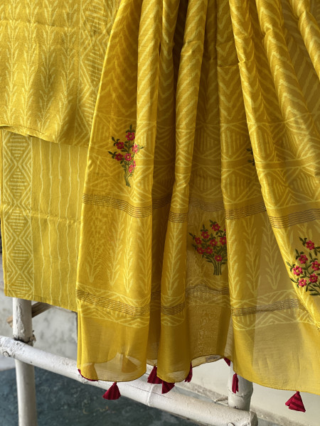 YELLOW CHANDERI COTTON BLOCK PRINT EMBROIDERED DUPATTA SET