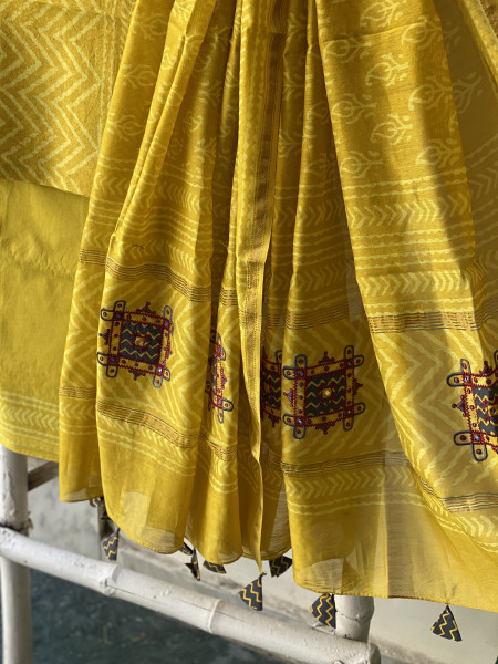 YELLOW CHANDERI COTTON BLOCK PRINT EMBROIDERED DUPATTA SET