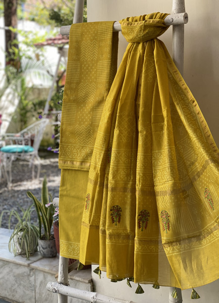 YELLOW CHANDERI COTTON BLOCK PRINT EMBROIDERED DUPATTA SET